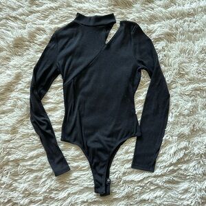 Black long sleeved shoulder cut out bodysuit
